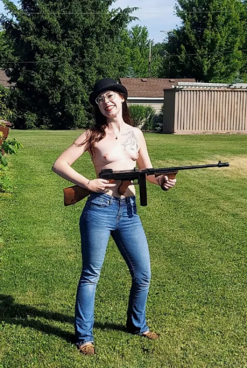 Topless Thompson shooting (model 1928 in 45ACP)