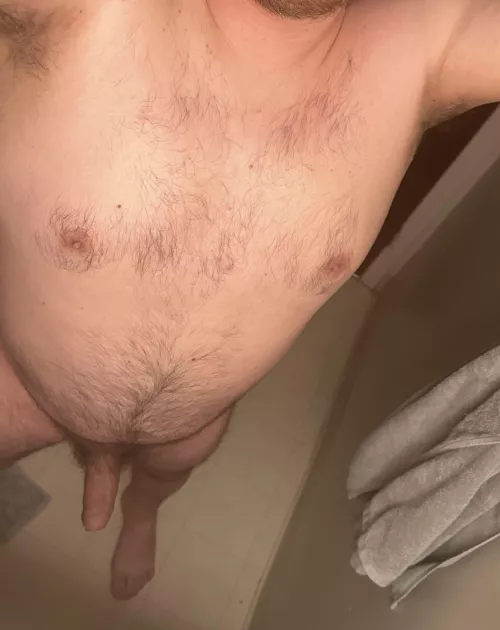Who wants my bear pits and cock. 