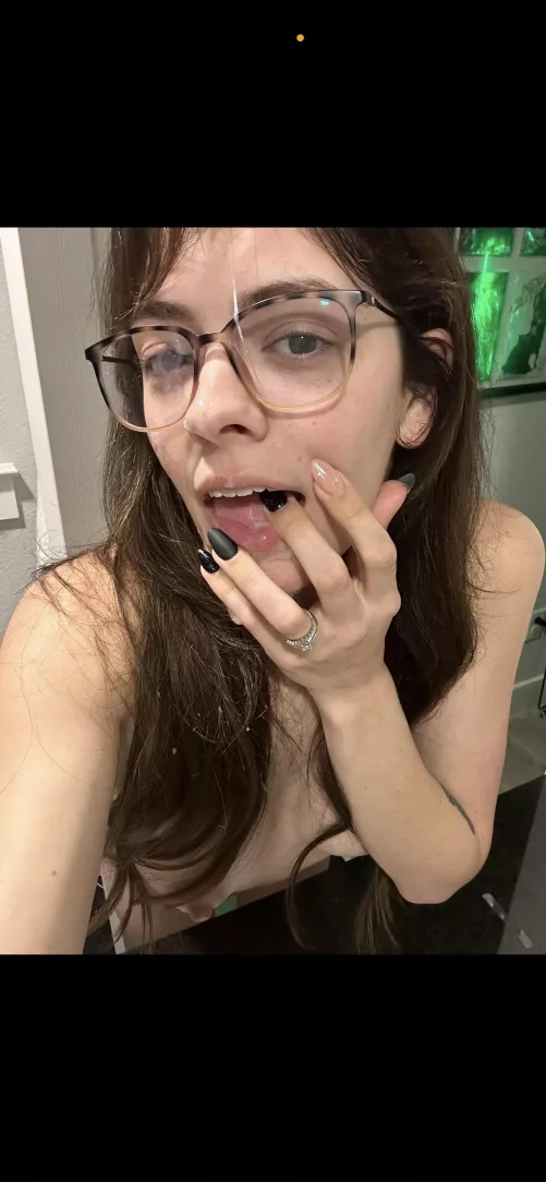 You like what you see 🤤