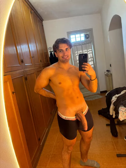 3 words that come to ur mind while I beat u with my big cock 