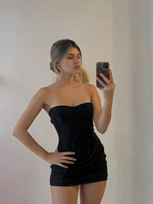 Can I show you my thighs out of this dress? Y or N?