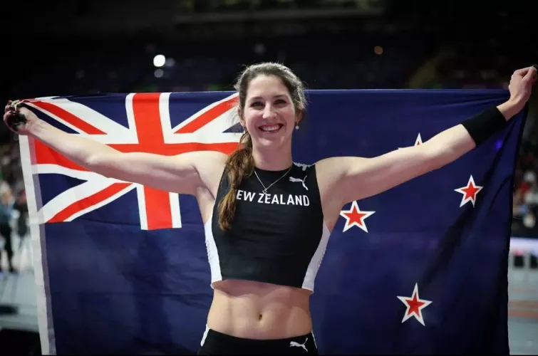 Elisa McCartney- New Zealand Pole Vaulter