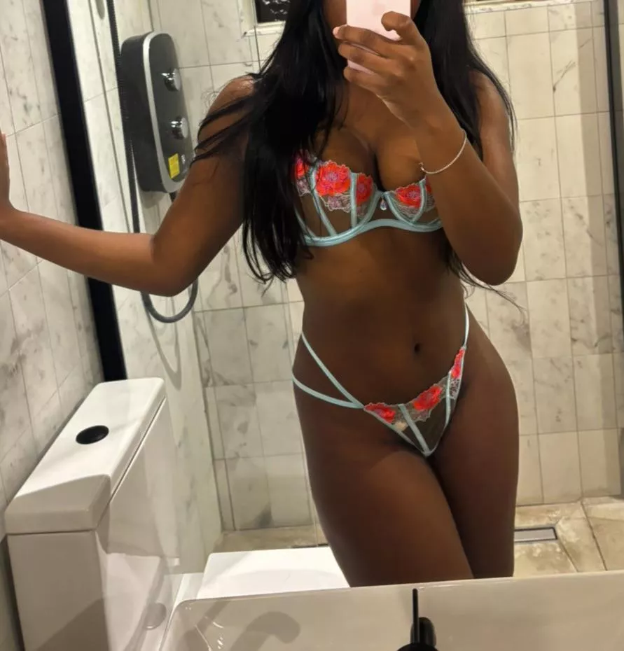 I like guys who can make me laugh out of my underwear- can you?