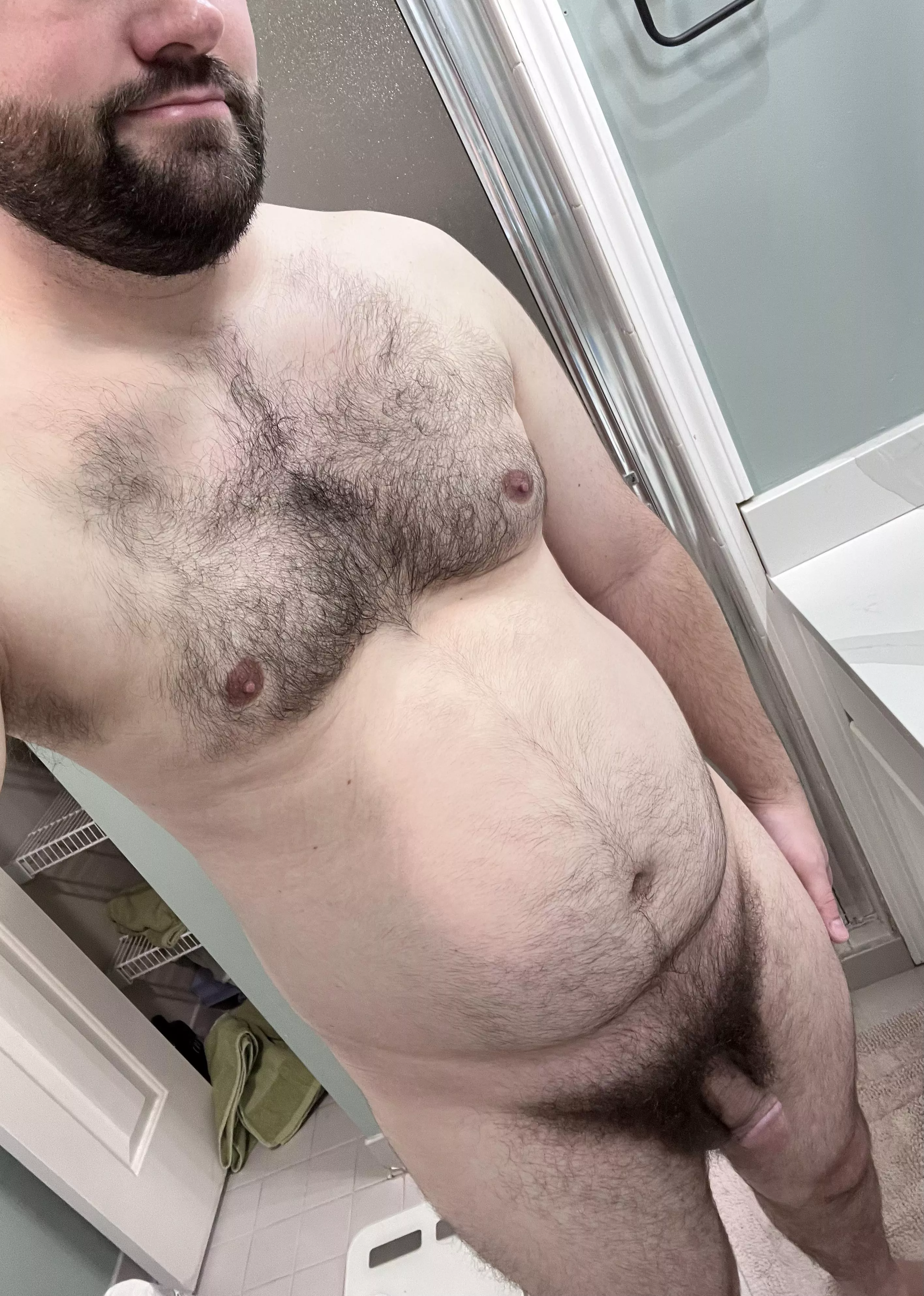 I’ll gladly make your weekend memorable 😏