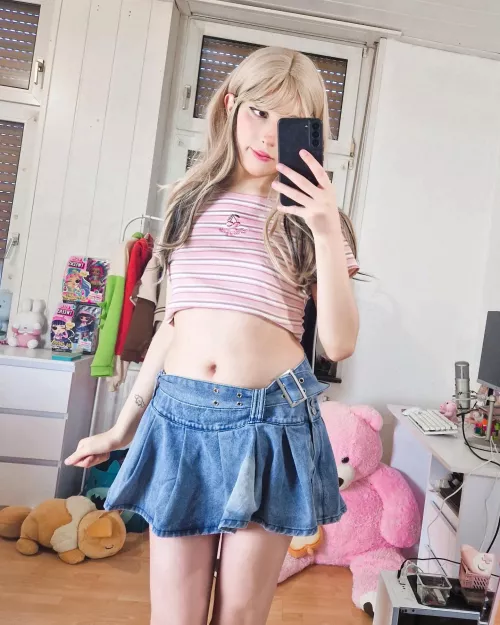 People have told me that I have a girly body :O