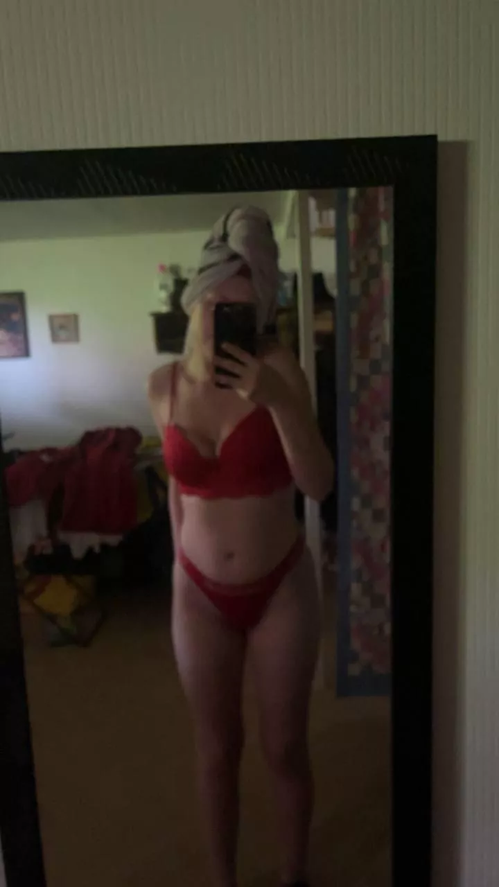 Tell me yes and I'll send you my private pics