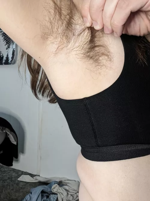 Tugging on the hairy pits 