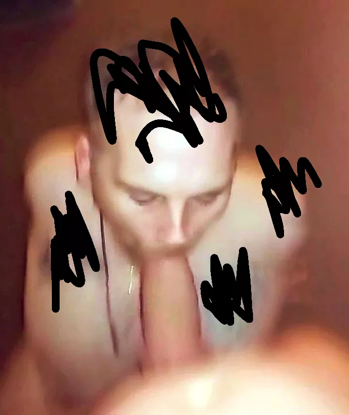 Wanna see this bitchh slutt suck my Dik