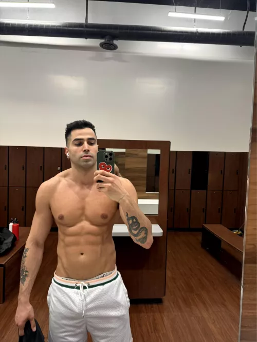 Who’s hitting chest w me?