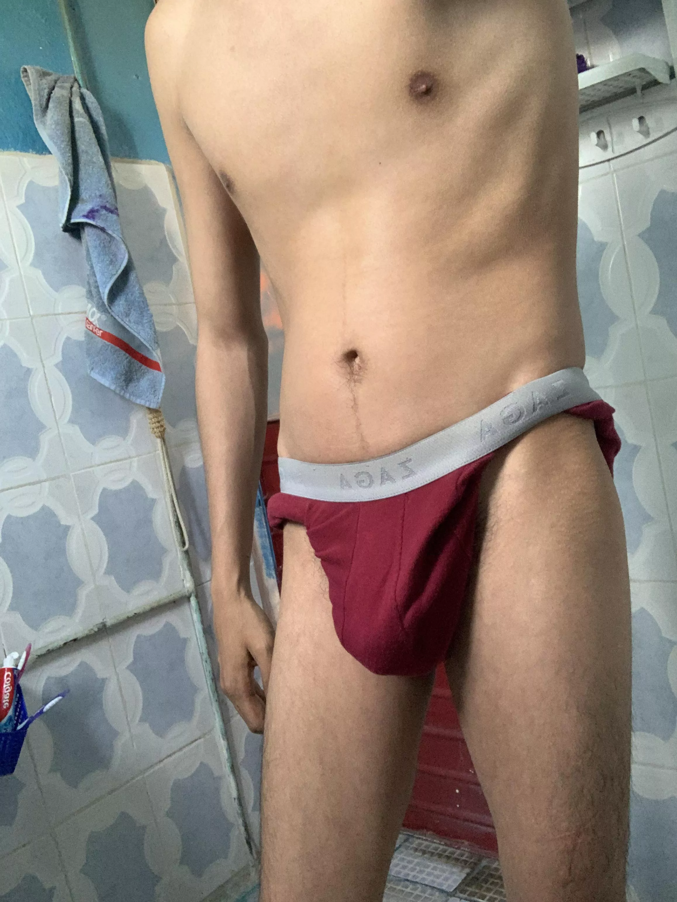 [19] Do you like skinny boys?🥵😈😏