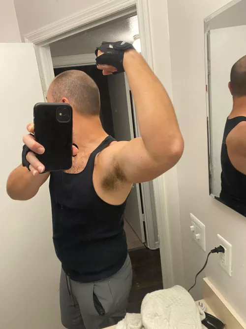 (29) These pits are a workout. 😜