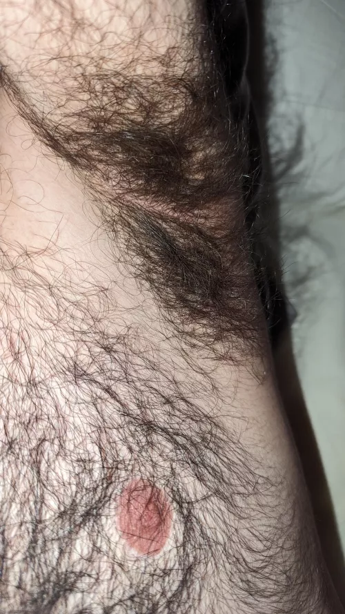 Always the same armpits.