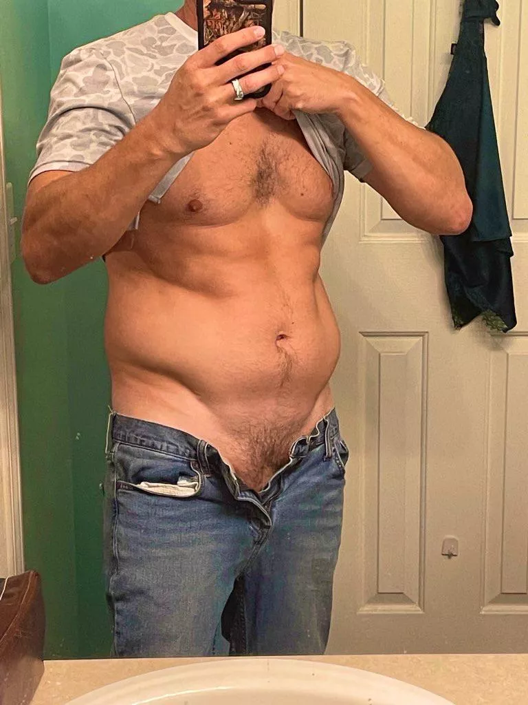 Do non naked dad selfies get any love on here? (37)