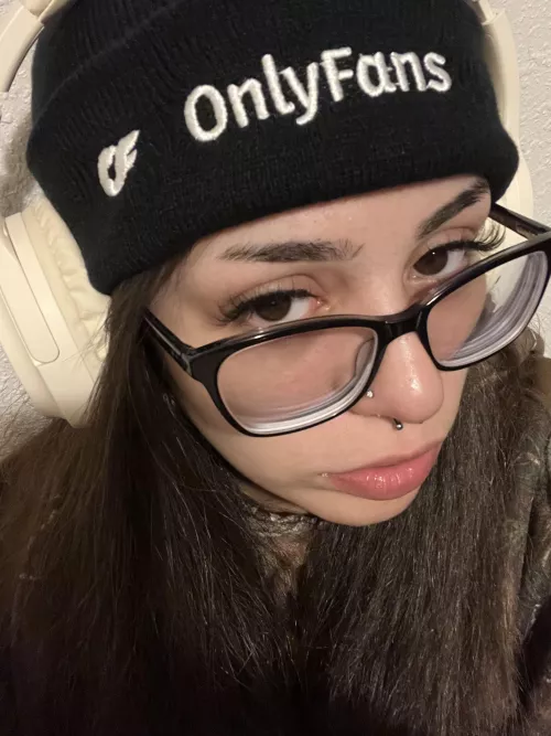 Do you think I’m pretty? 