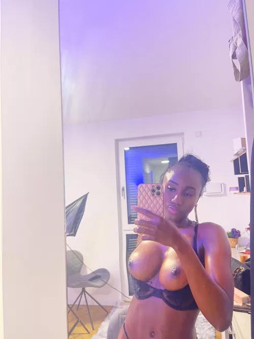 Good girls never wear bra