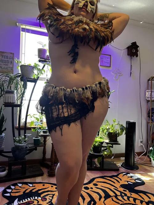 Handmade this 7 years ago. Today I try it on and it reminds me of the forsworn from Skyrim!! 