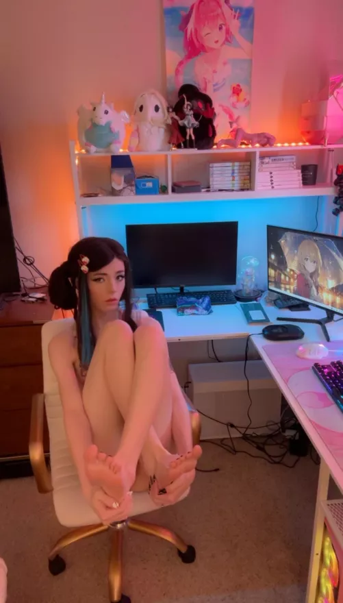 I just went jogging... Thought youd want to snoof 😈