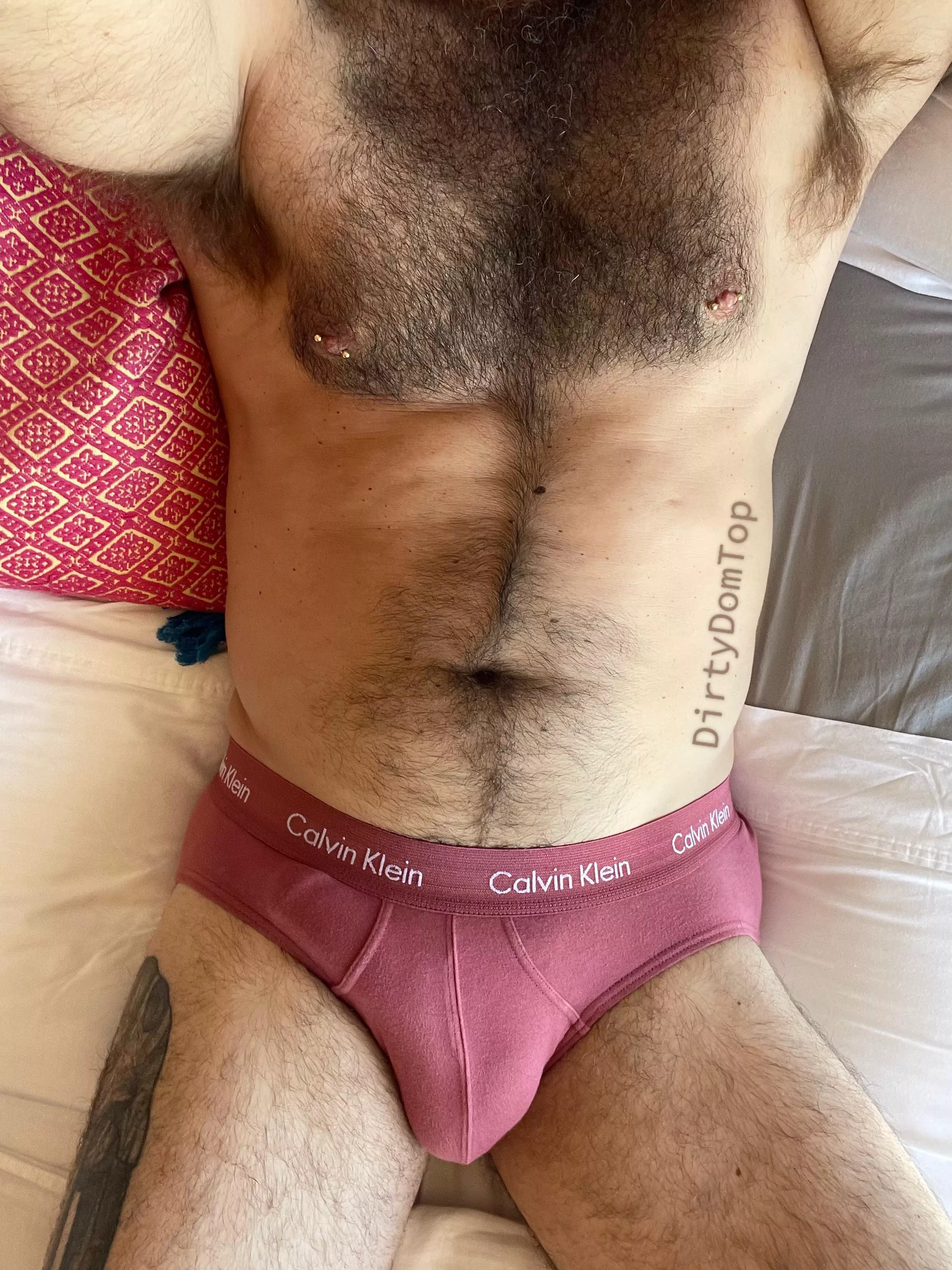 Would you lick them if I never wear deodorant?