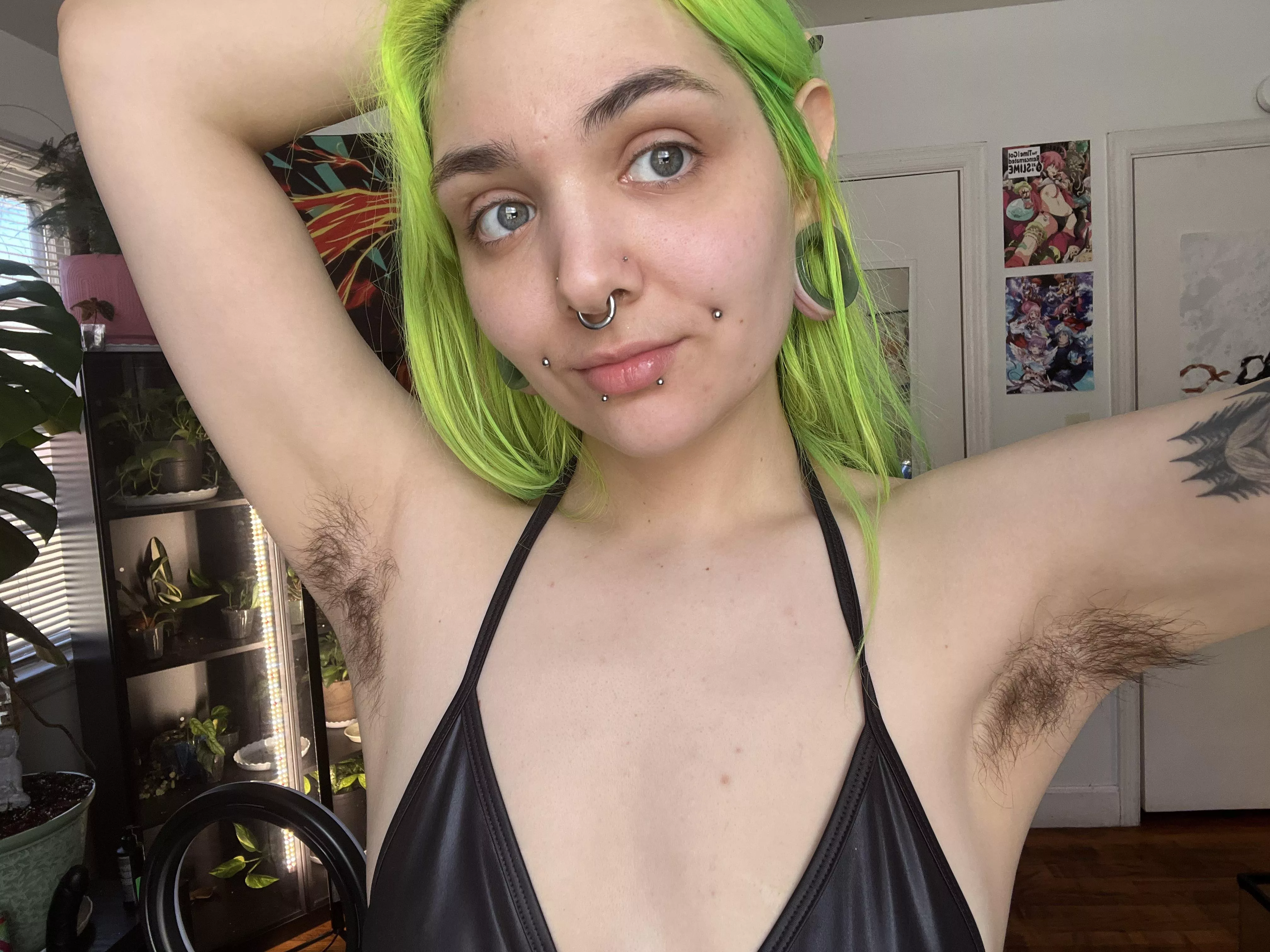 You don’t need to see the rest of my body. My hairy pit is all your cock needs