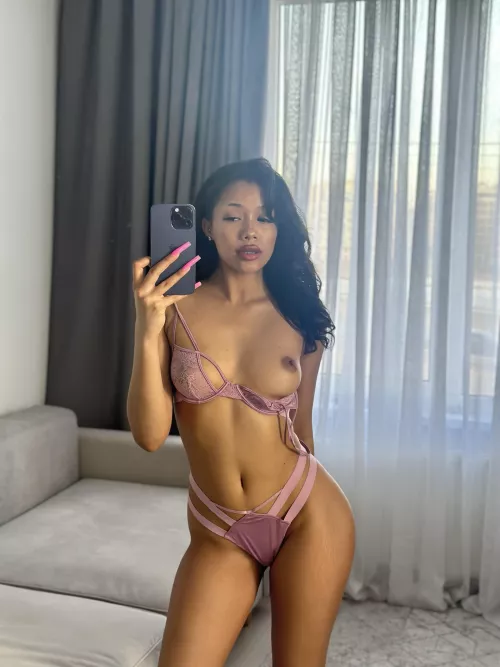 At 19, I already enjoy older men admiring my beautiful body