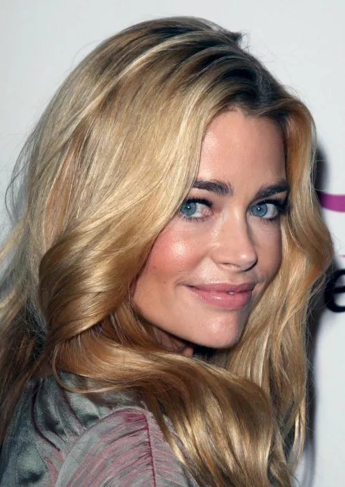 Denise Richards 