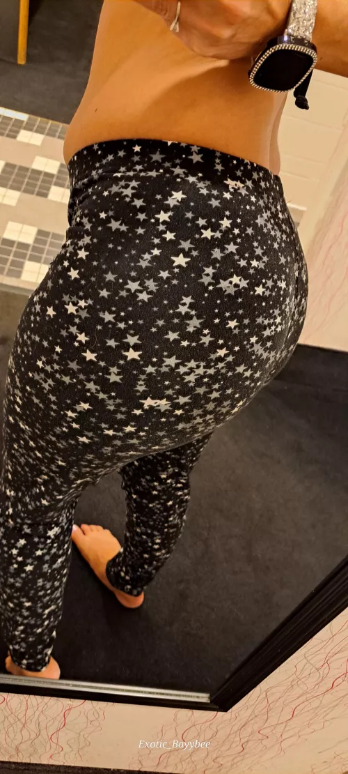 I never wear panties under my yoga pants