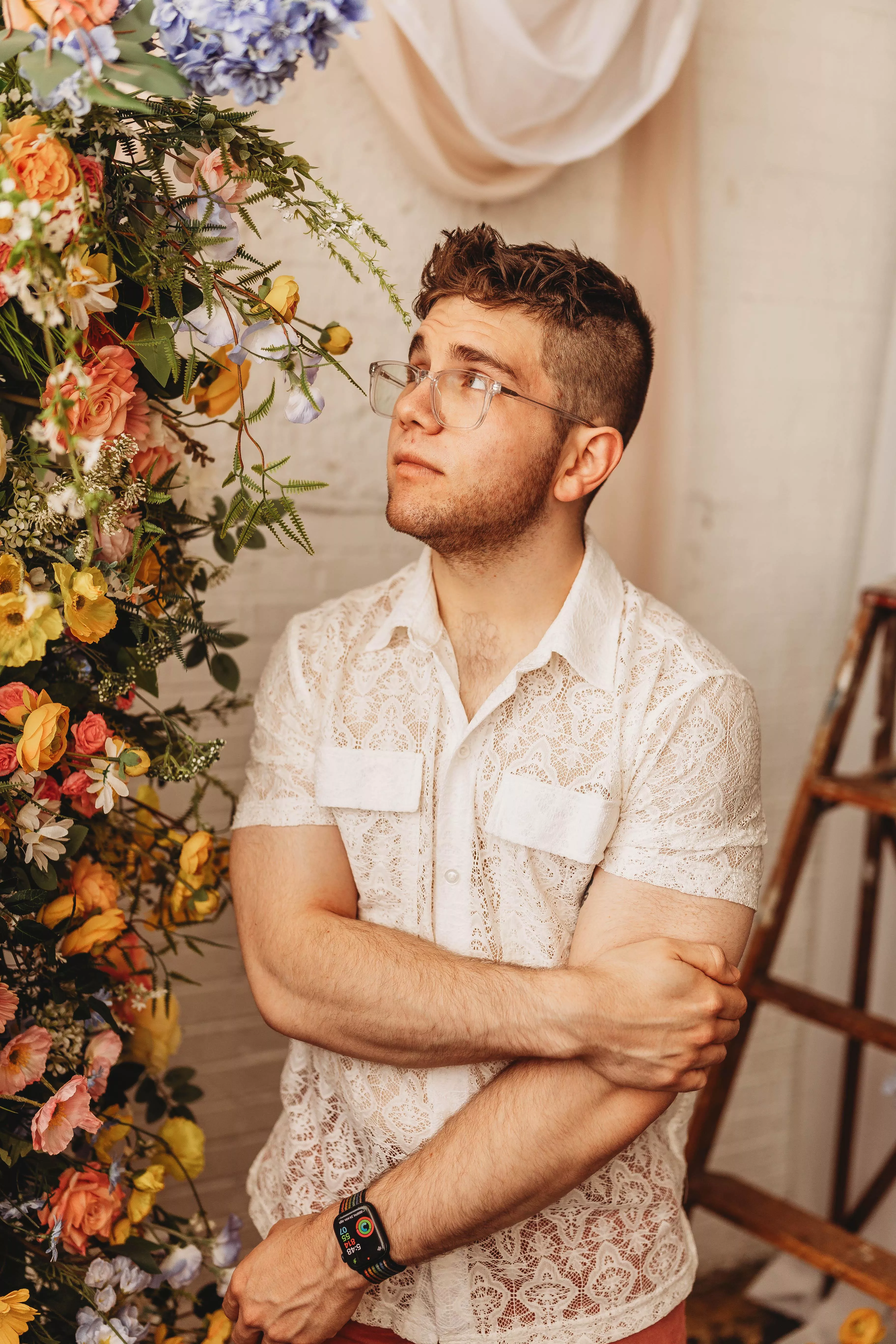 I struggle with low self esteem, but kinda feelin’ myself after my friend took my photos 🥹