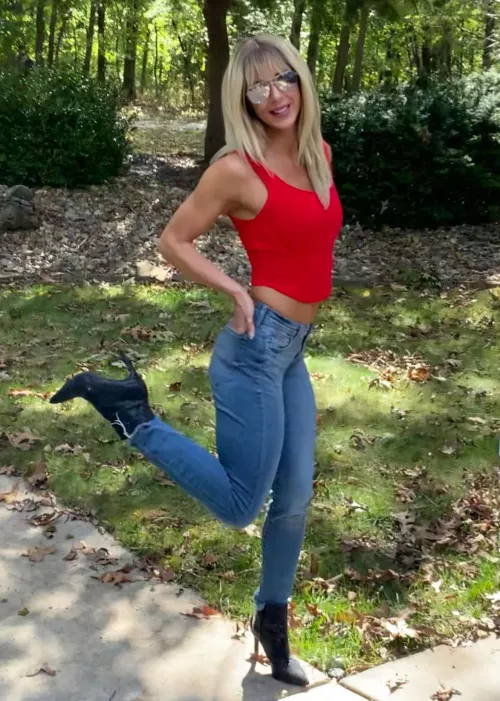 Kicking up my heels in excitement, it finally feels like spring here