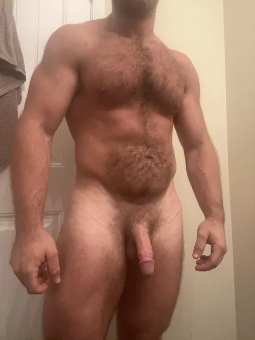 Quick pic before a shower 🚿 