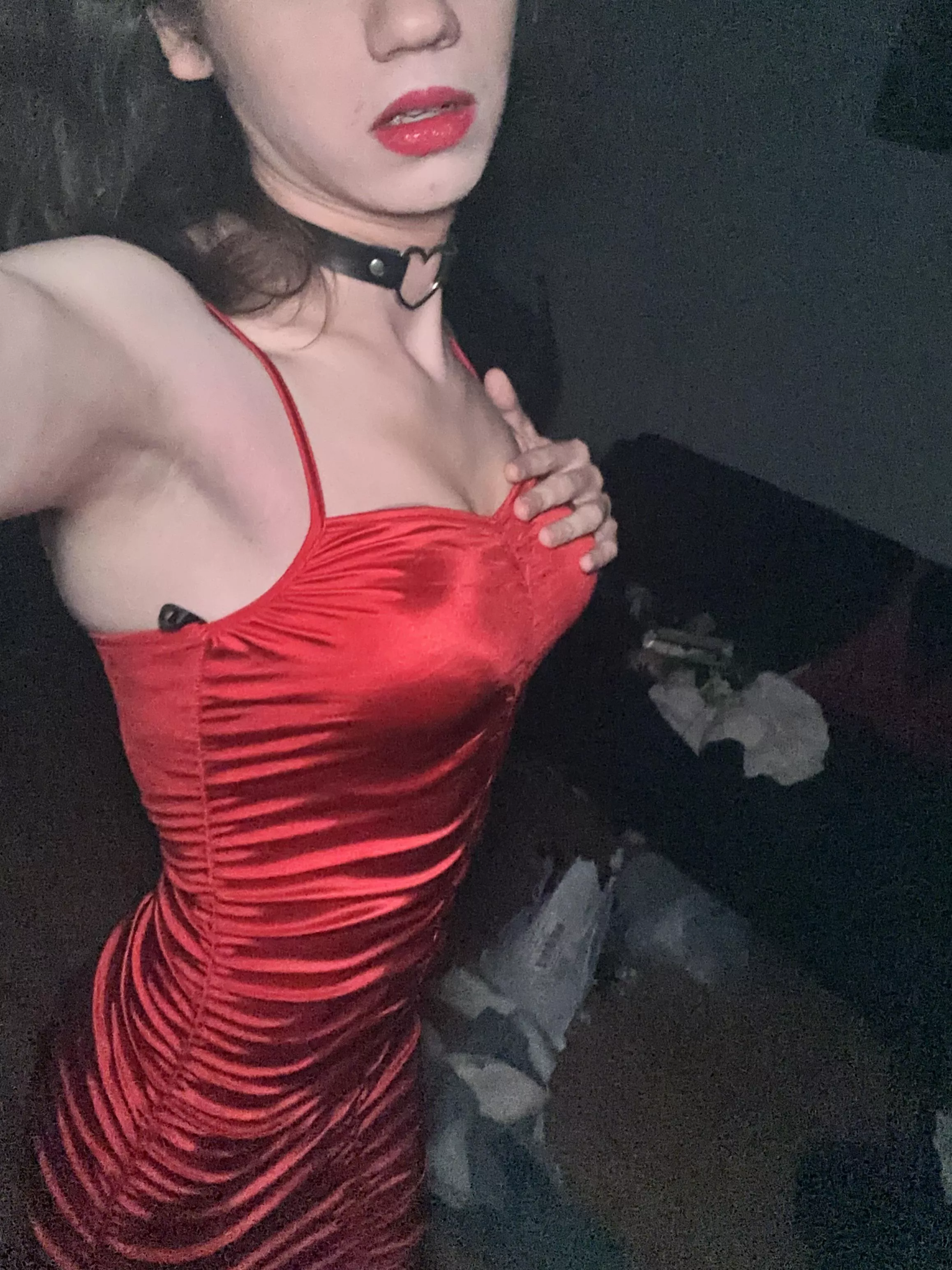 Red is a girls favorite color 💃💄💋