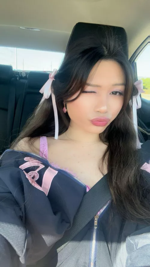 selfies in the car ★~(◠‿◕✿)