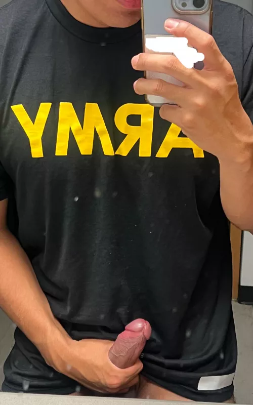 [26] join me during my PT in bed 😉 