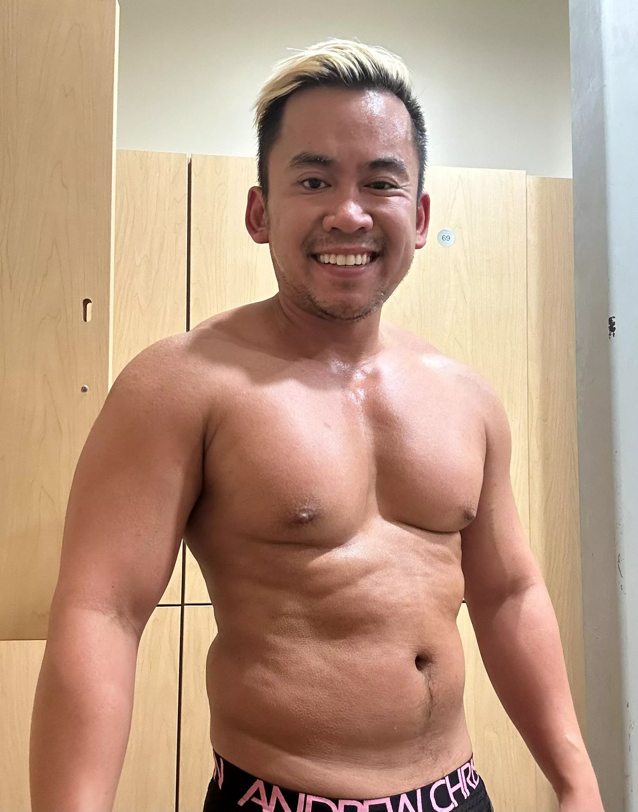 Am I the awkward asian who went blonde but shouldn’t have?