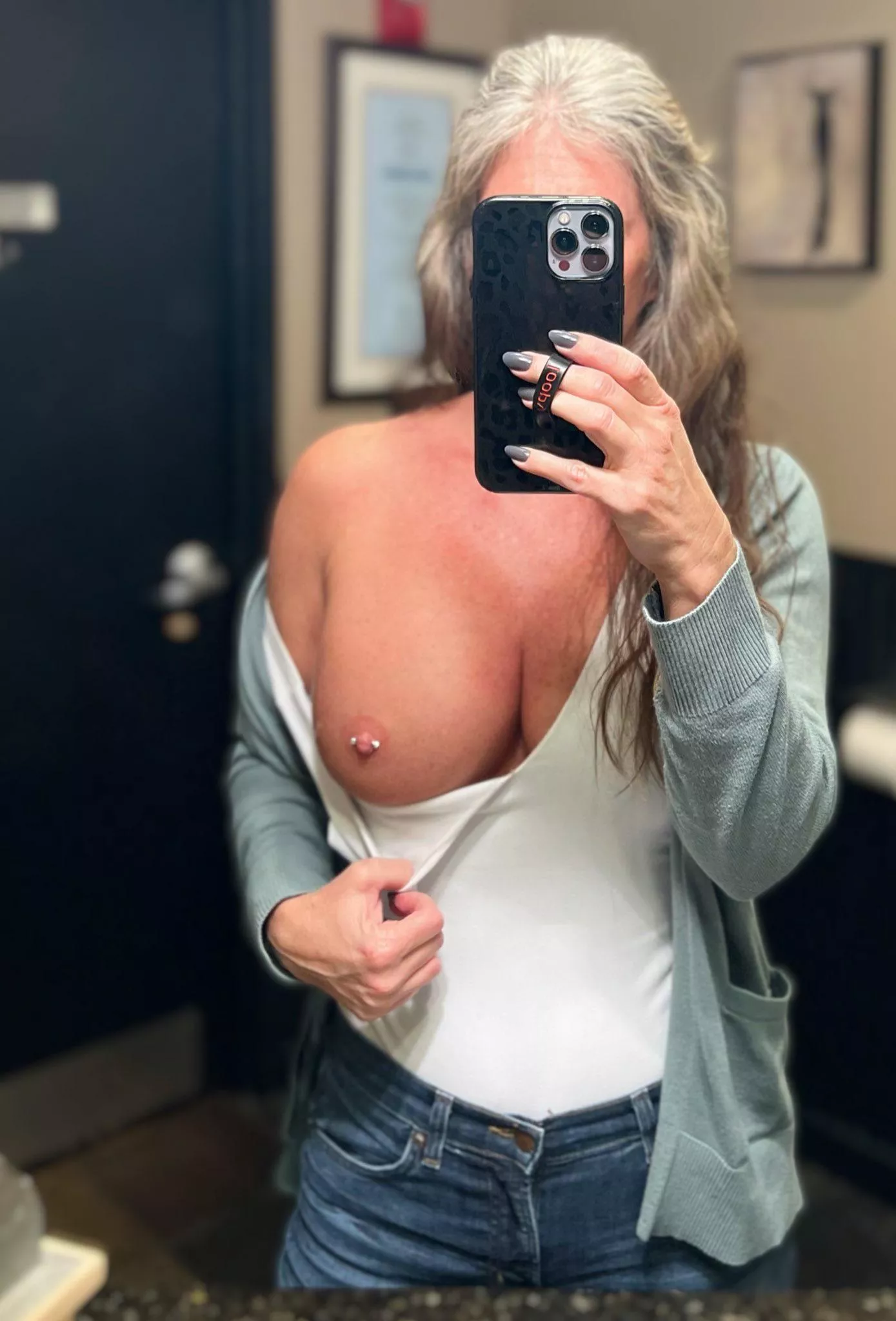 Full boob burn