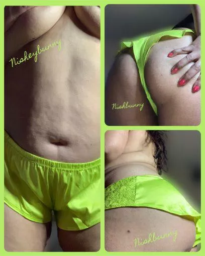 I absolutely love the colour or these! Who else loves some neon?