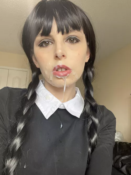 I do look prettier with cum on face