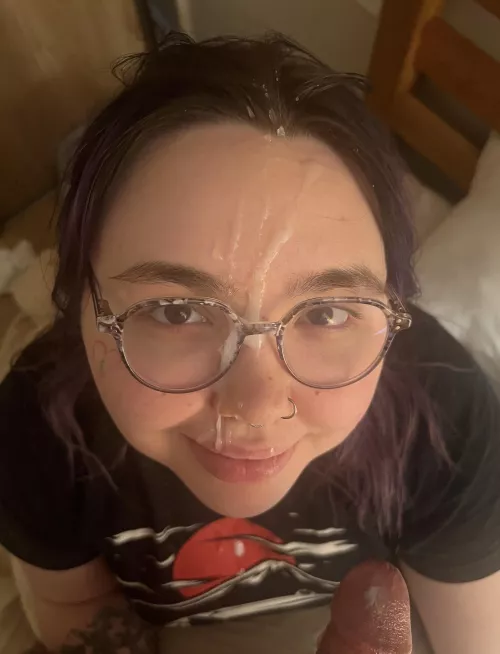 I love it when my face is thickly covered with warm cream