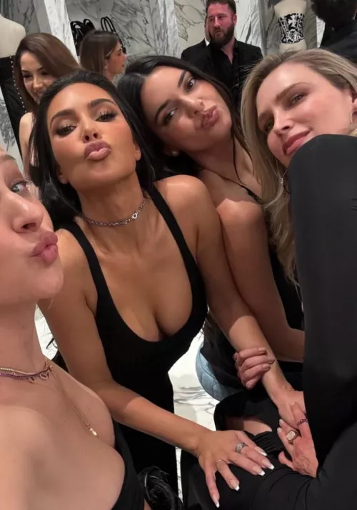 Insta story with Kendall 