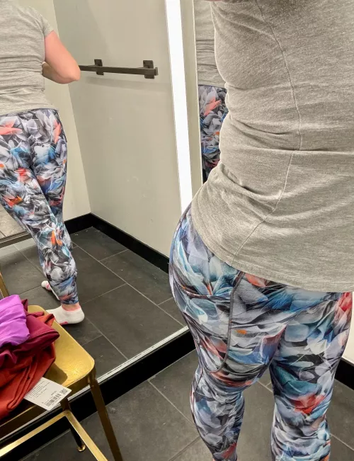 Love the way these Lululemon leggings fit! 