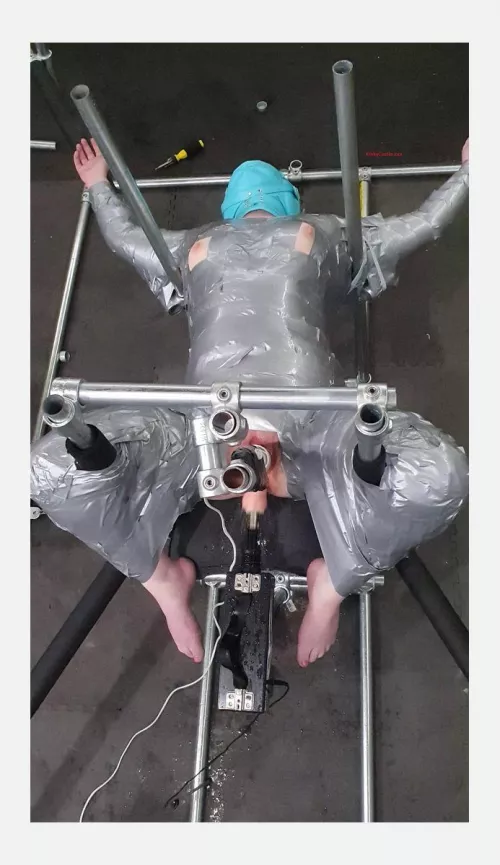 Mummifued and squirting [OC]