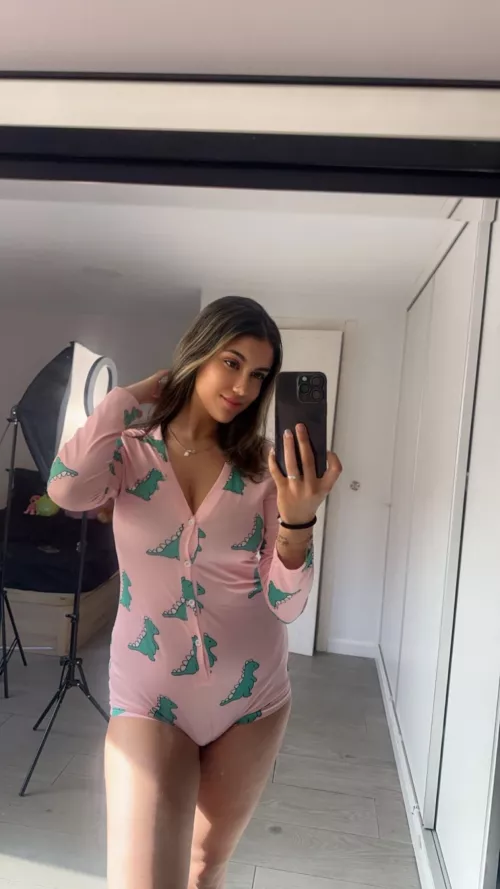 Pjs buttoned or unbottned?