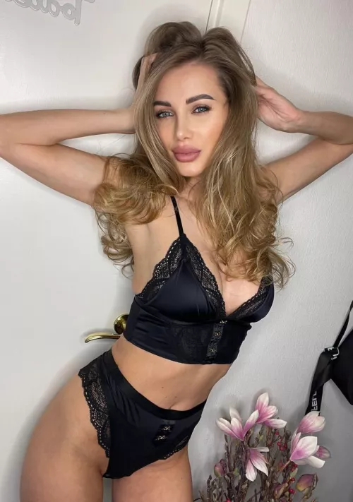 When you touch my young body, my skin gets a thousand goosebumps