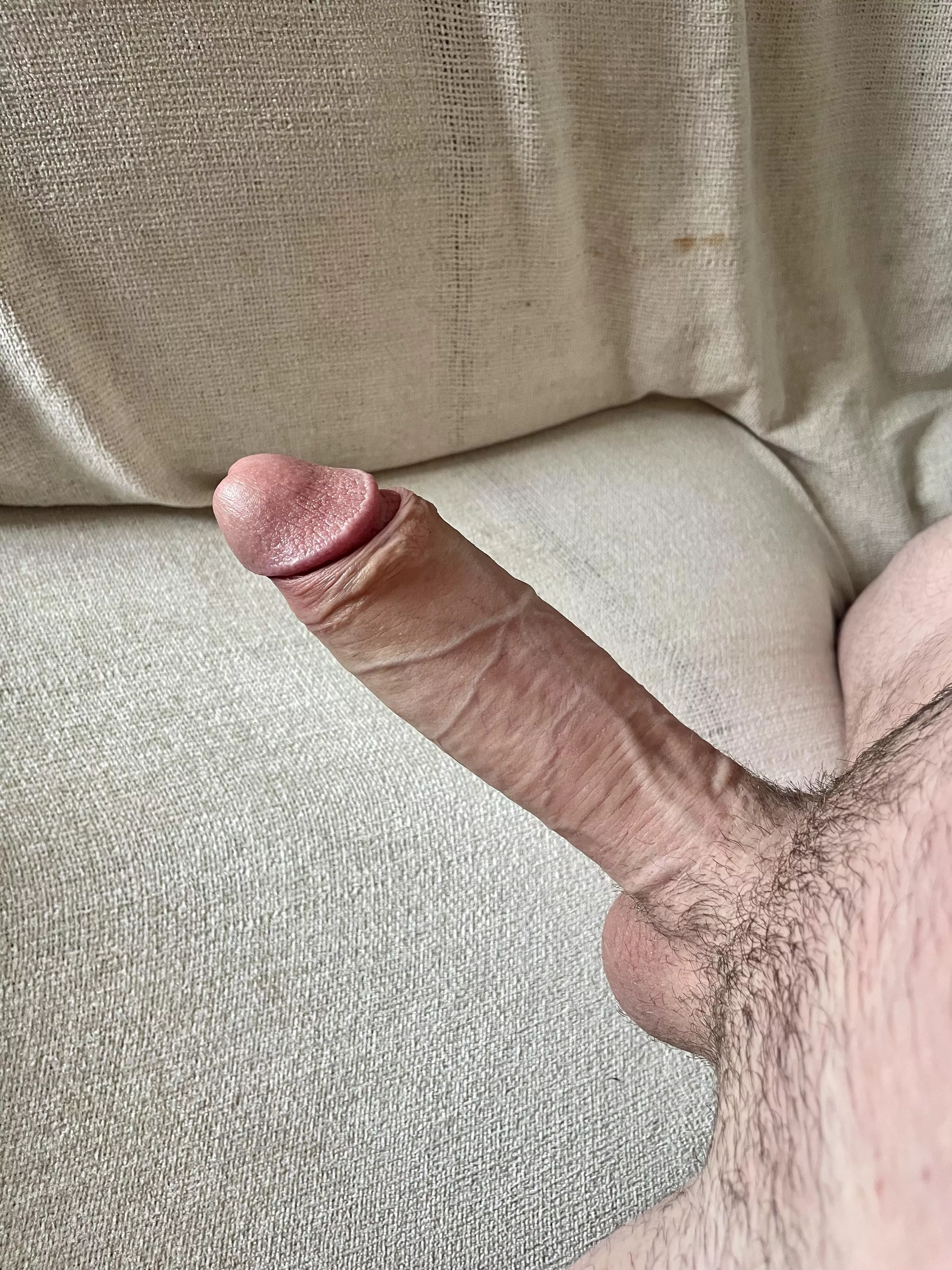 (19) I post when I’m most horny 🤪