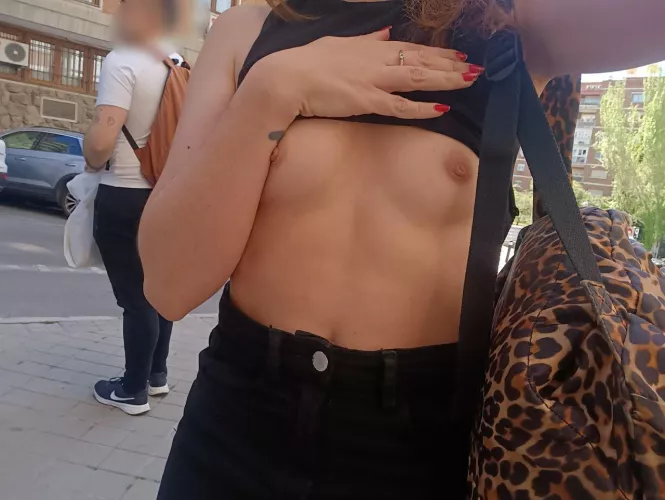 A little flash in the morning to get the day off on the right foot