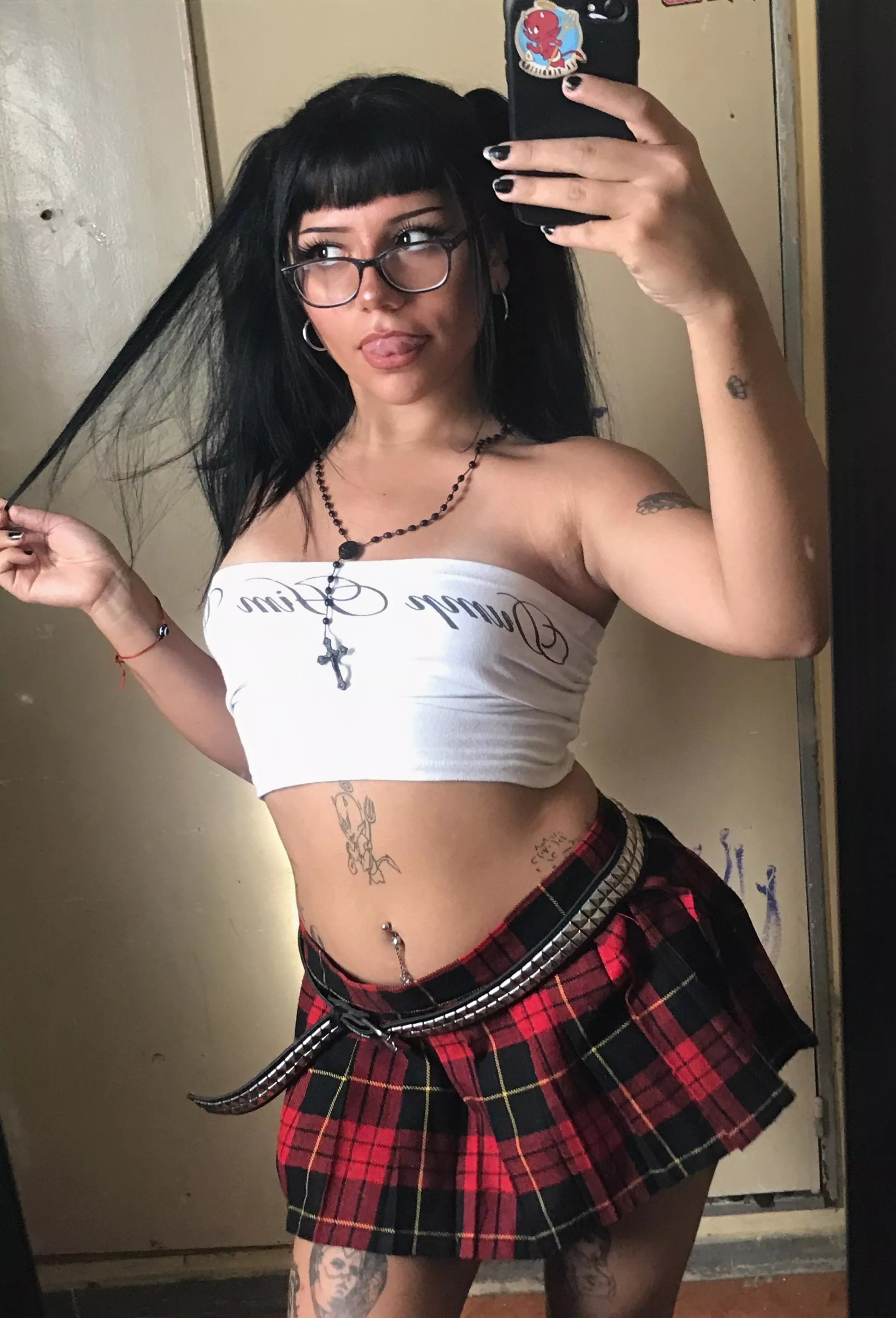 do u like my school fit?