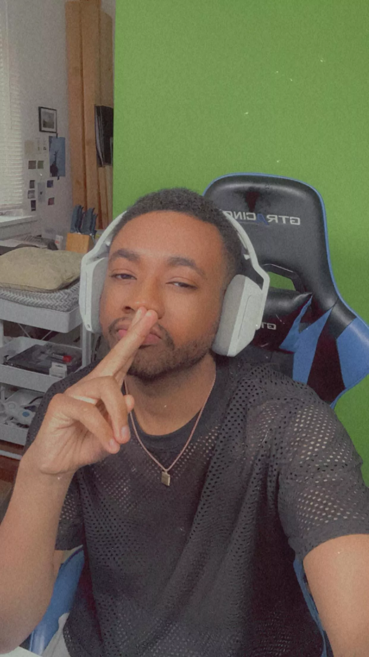 Juggling real life and videos is not easy at all. But I still do it 🥴❤️