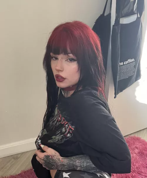 just lovin the new band shirt im wearing today