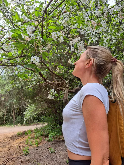 My nipples react to spring vibe 