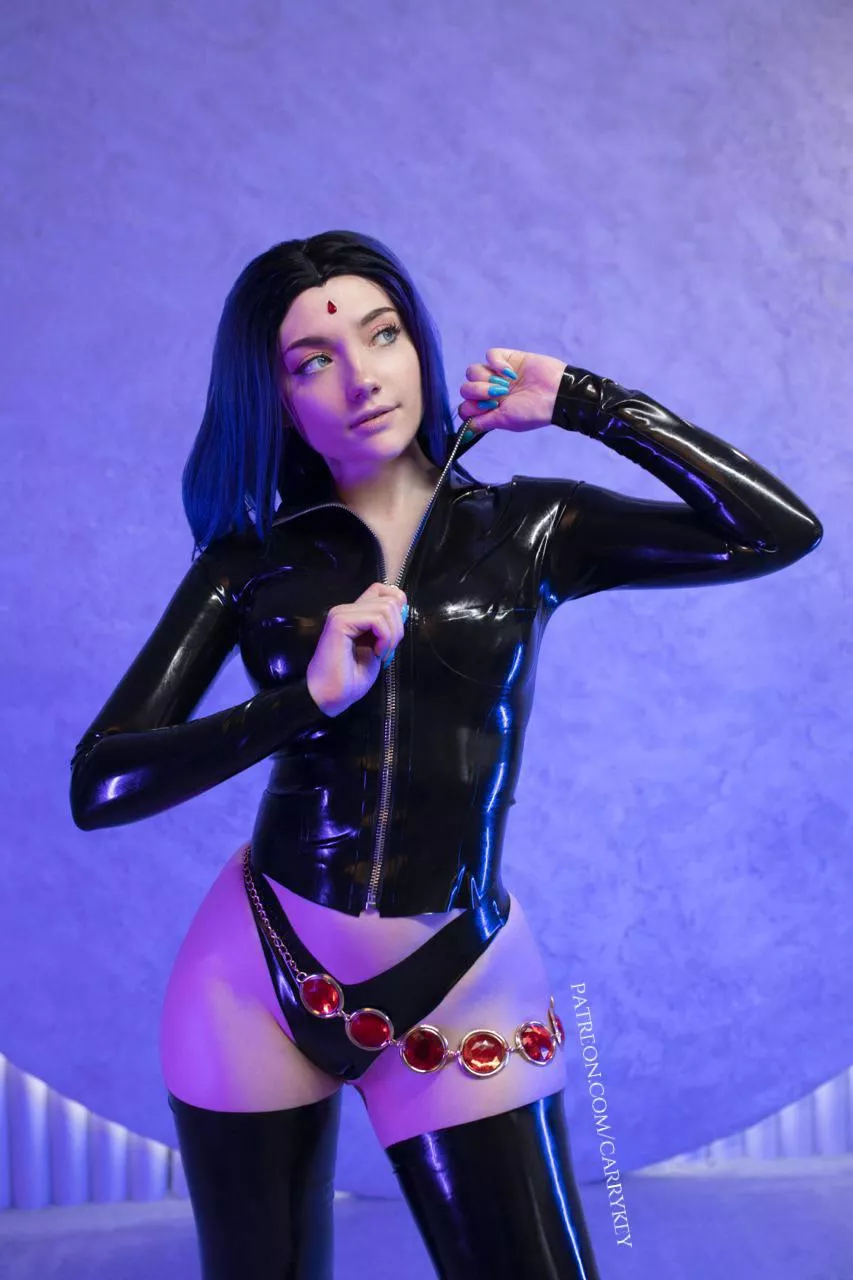 Raven latex cosplay (CarryKey)