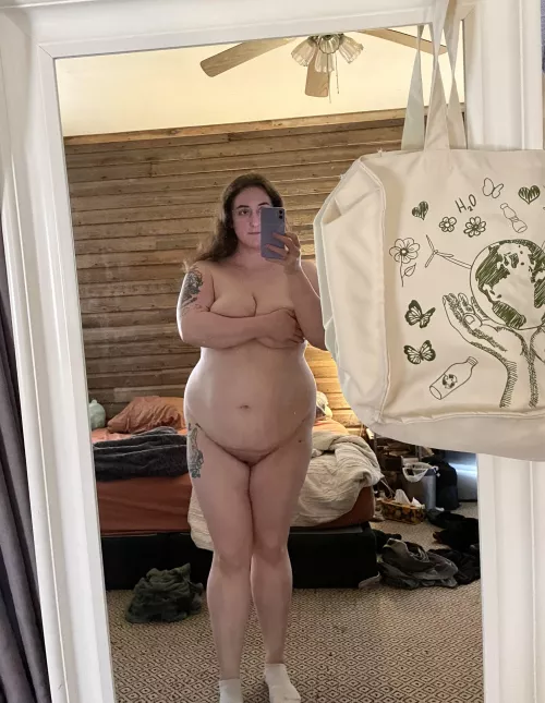 trying to gain my confidence back. happy hump day ❤️